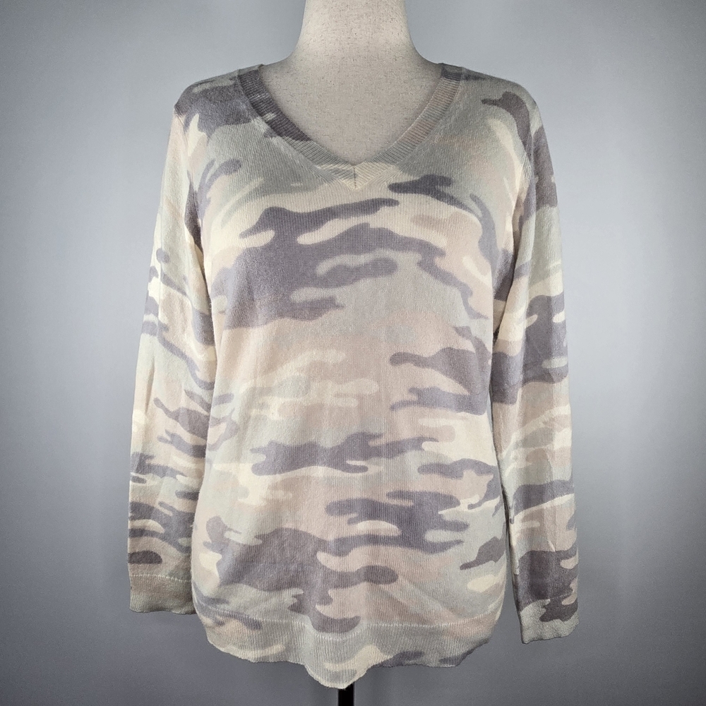 Charter Club Luxury 100% Cashmere V-Neck Sweater Cream Camo Women’s Size L NWT